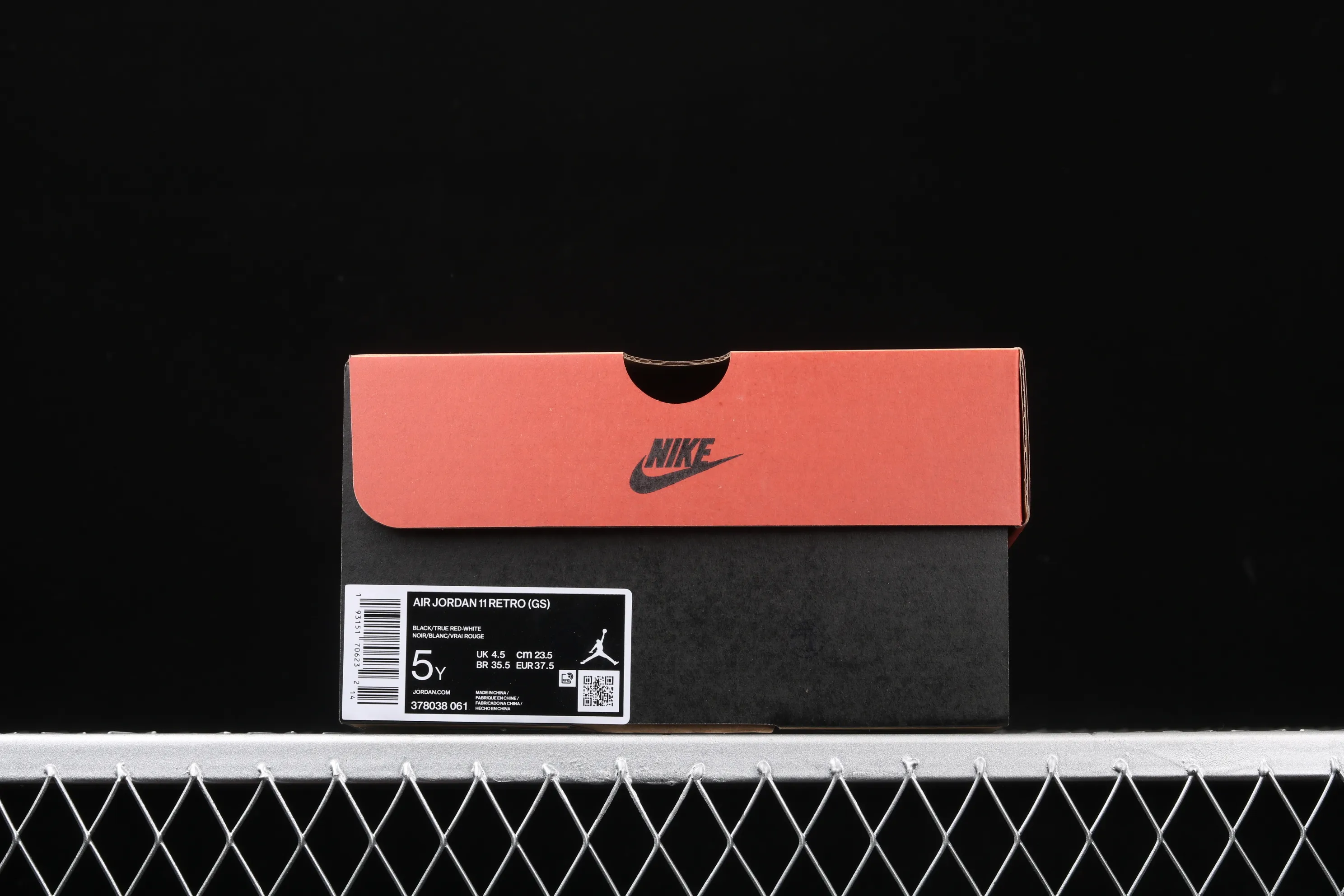 All categories Air Jordan Jordan series basketball shoes Air Jordan 11 Air Jordan 11 "Bred" AJ11 Joe 11 patent leather black and red first year 2019 classic replica high-top women's basketball shoes 378038-061
